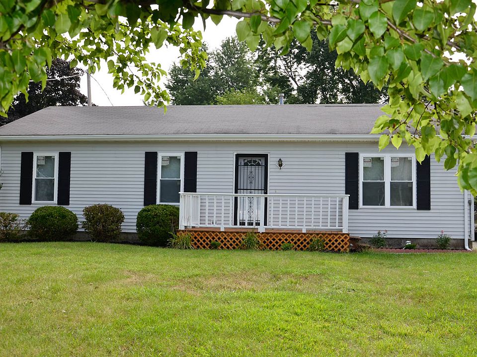 Great curb appeal!