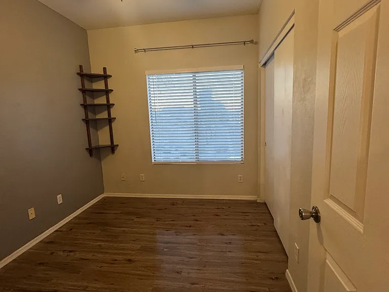 28007 N Muscovite Dr — Photo 35