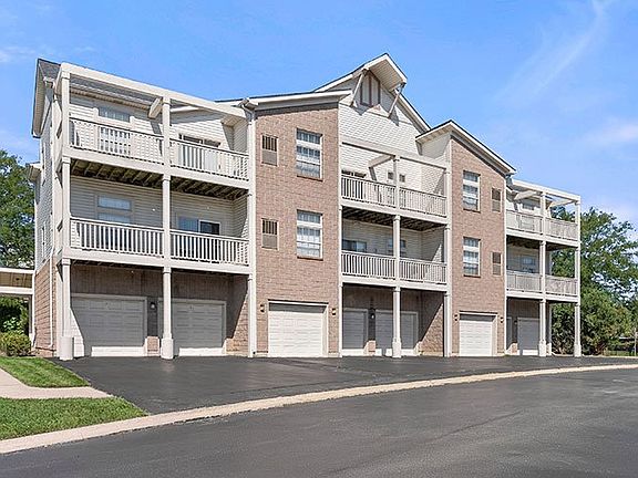 2nd image of 2025 Greystem Cir #8-0307