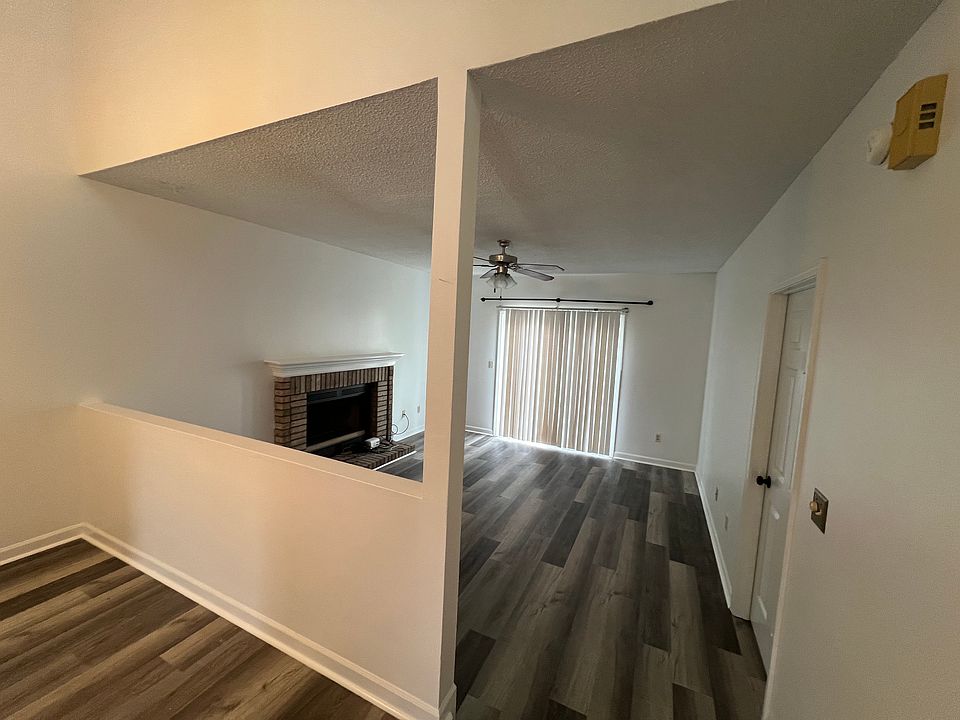 1st image of 433 Heritage Way