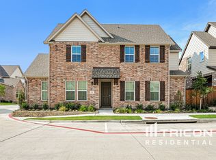 1105 Fallgate Dr, Saginaw, TX 76179