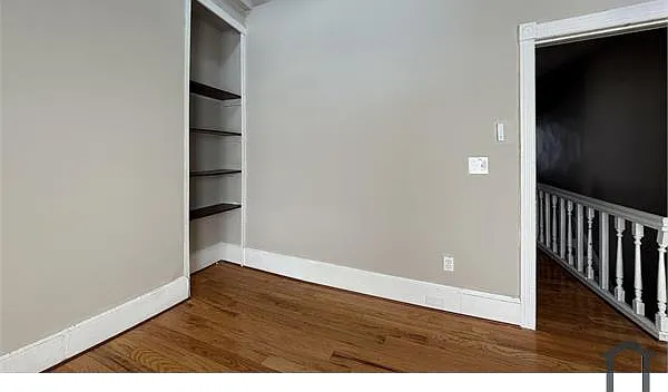 463 W Earlham Ter — Photo 16