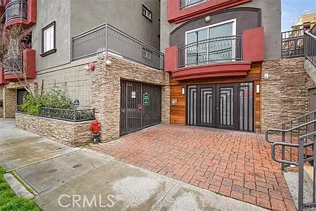 11124 Burbank Blvd #310