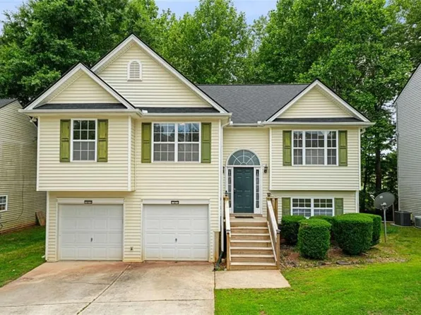 6588 Snowbird Ln, Douglasville, GA 30134