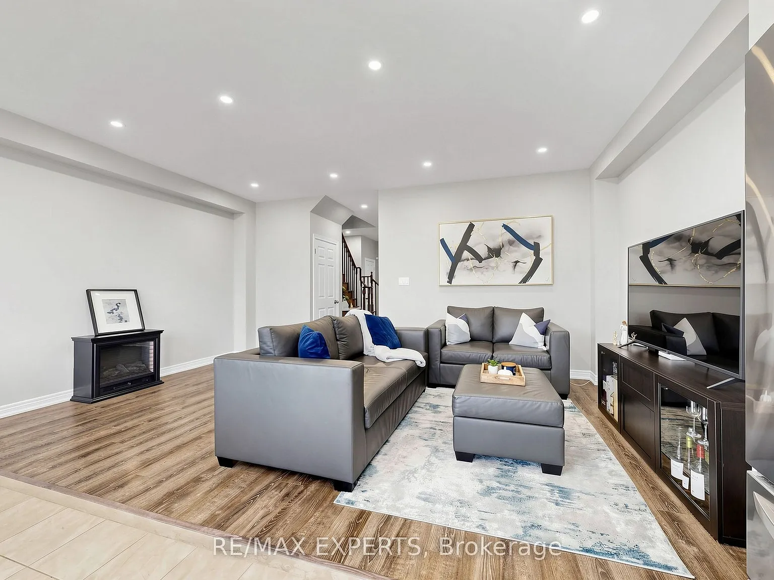 3 bed, $2,850 — Photo 3