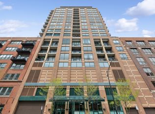 400 W Ontario St APT 513, Chicago, IL 60654