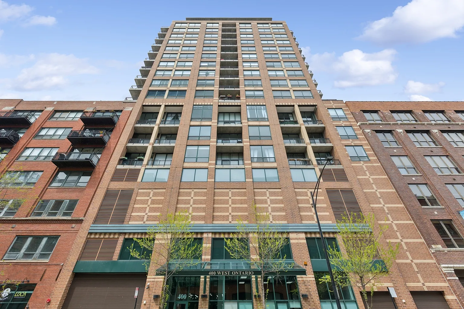 400 W Ontario St APT 513 photo 1