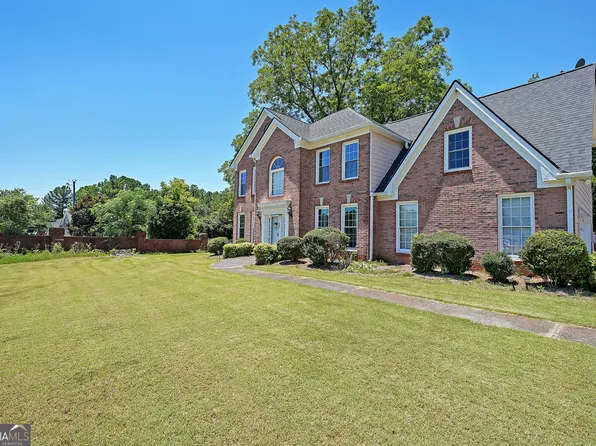 1875 Lisa Springs Dr, Snellville, GA 30078