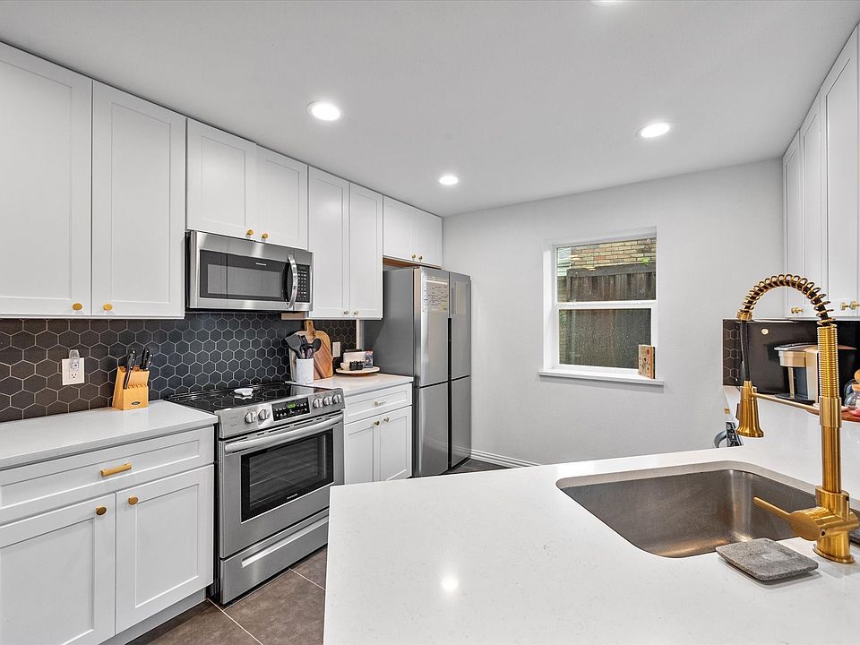 1st image of 3806 Silverstone Dr