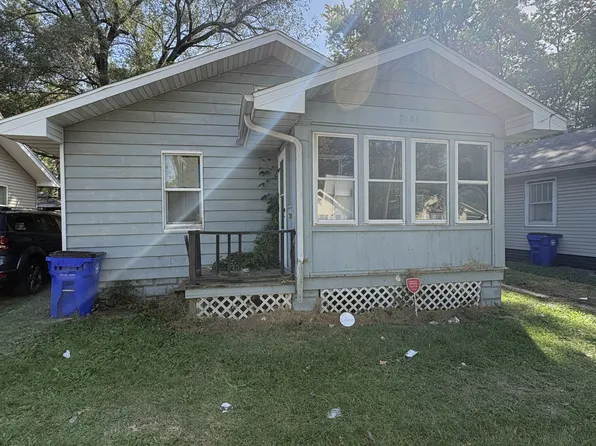 2525 E Garfield Ave, Decatur, IL 62526