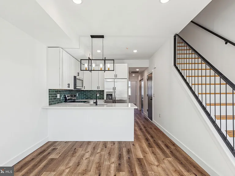 415 W York St #2 — Photo 3