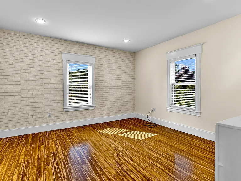35 Payne St #2 — Photo 16