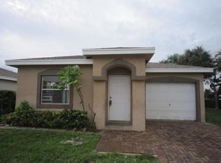 524 E Ridge Cir N, Boynton Beach, FL 33435