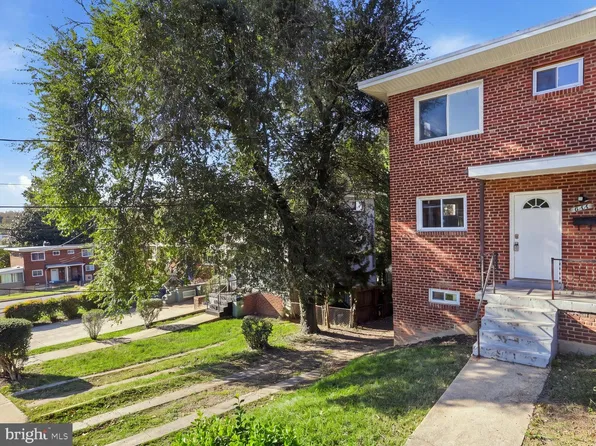 634 Hampton Dr, Oxon Hill, MD 20745