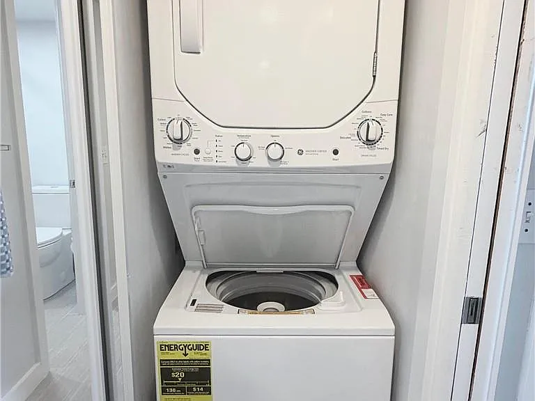 Washer/Dryer in-unit!