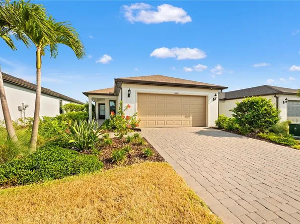 6600 Silverstar Dr, Sarasota, FL 34240