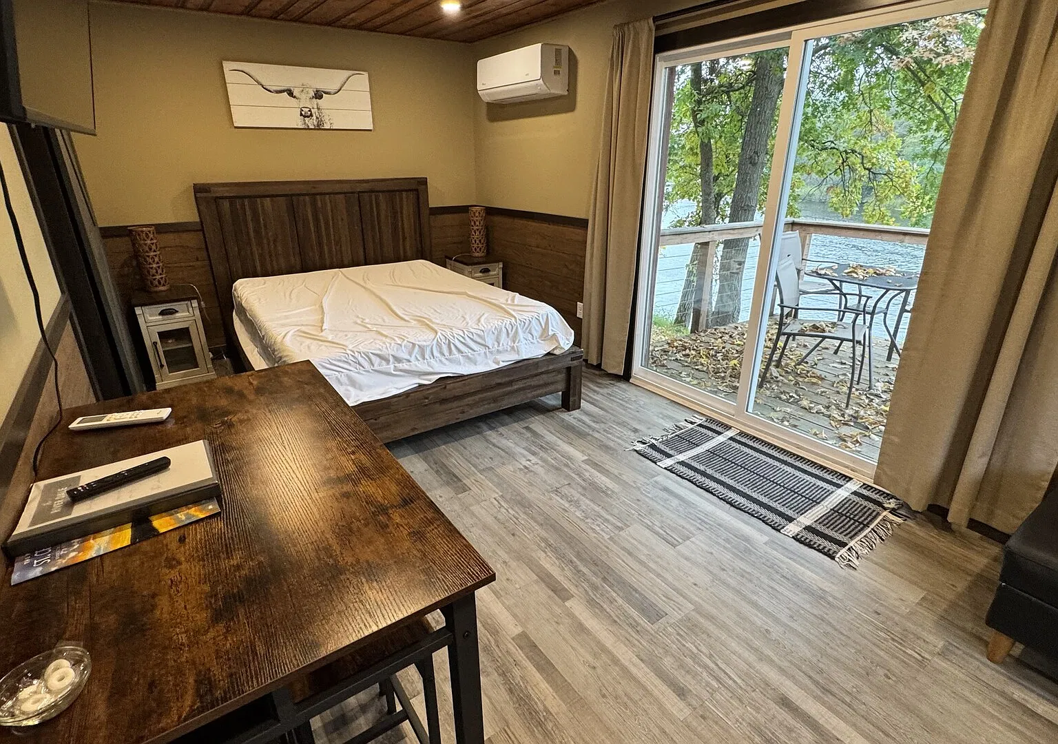 Cozy Tiny Home on the Apple River — Photo 3
