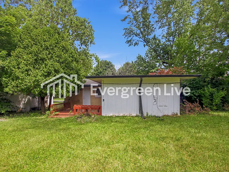 1120 Hathaway Dr — Photo 14