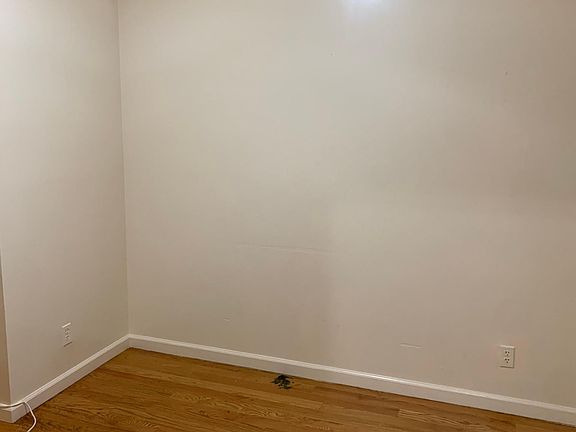 5th image of 59 Vernon Ave Floor 3