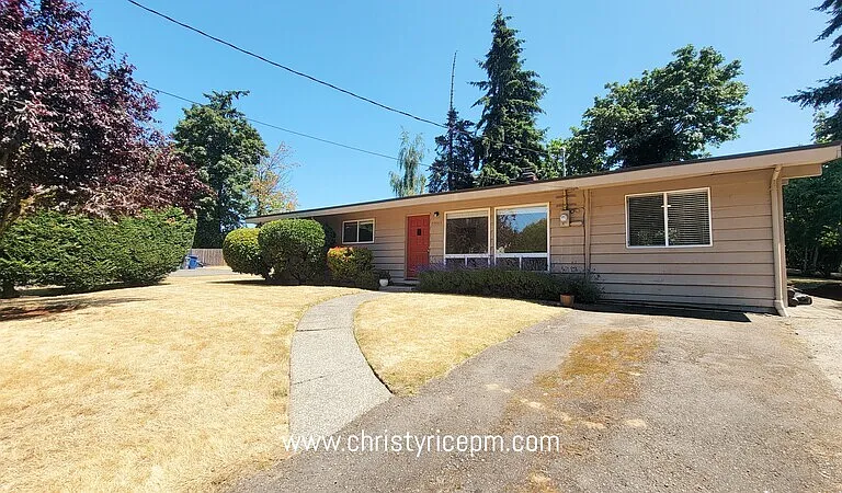 12051 SE 42nd St — Photo 2