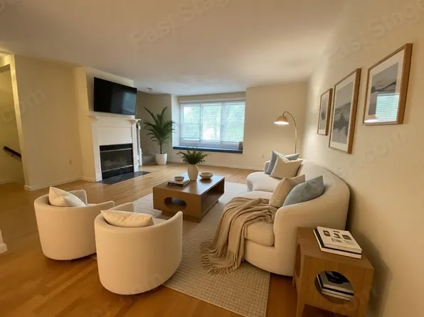 1047 Washington St #2, West Newton, MA 02465