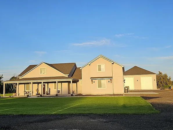 102 Glad Rd, Burbank, WA 99323