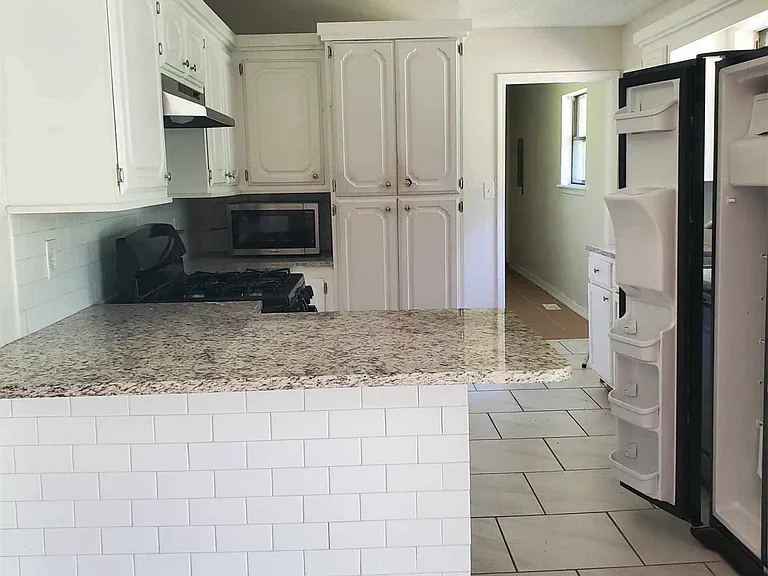 723 W Mary Lynn Dr — Photo 8