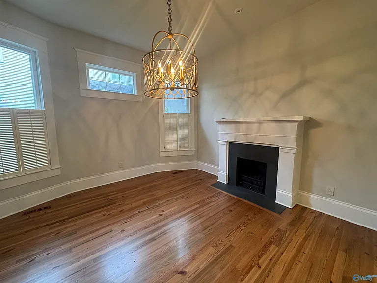 715 Clinton Ave E — Photo 9