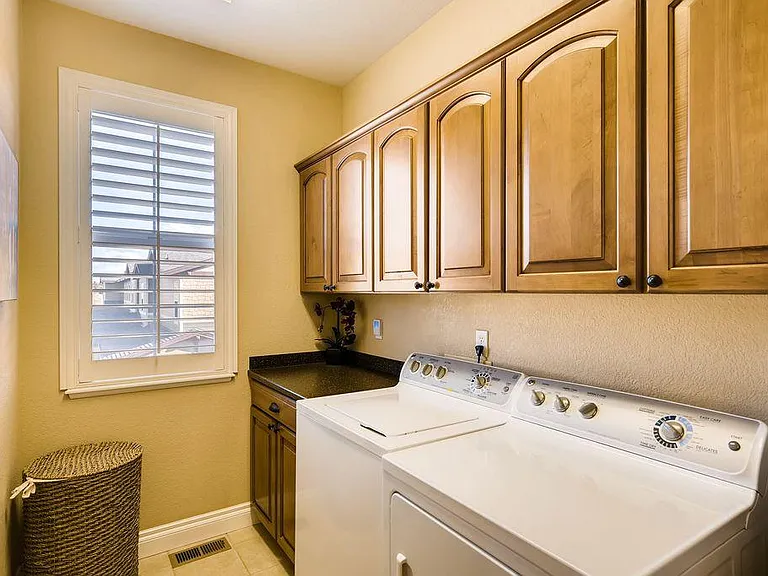 10706 Horseshoe Creek Point — Photo 29