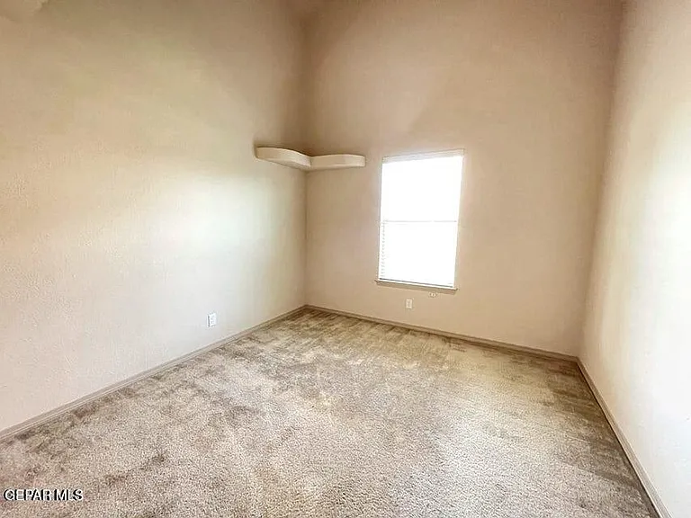4001 Hueco Valley Dr — Photo 15