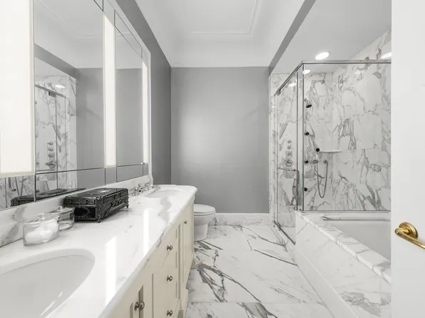 15 Central Park West image 5 of 12