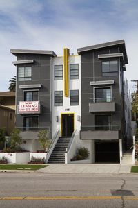2131 S Beverly Glen Blvd, Los Angeles, CA, 90025