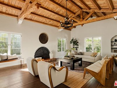 1518 N Beverly Dr, Beverly Hills, CA, 90210