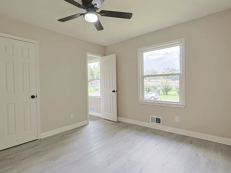 1295 Morrow Rd — Photo 27