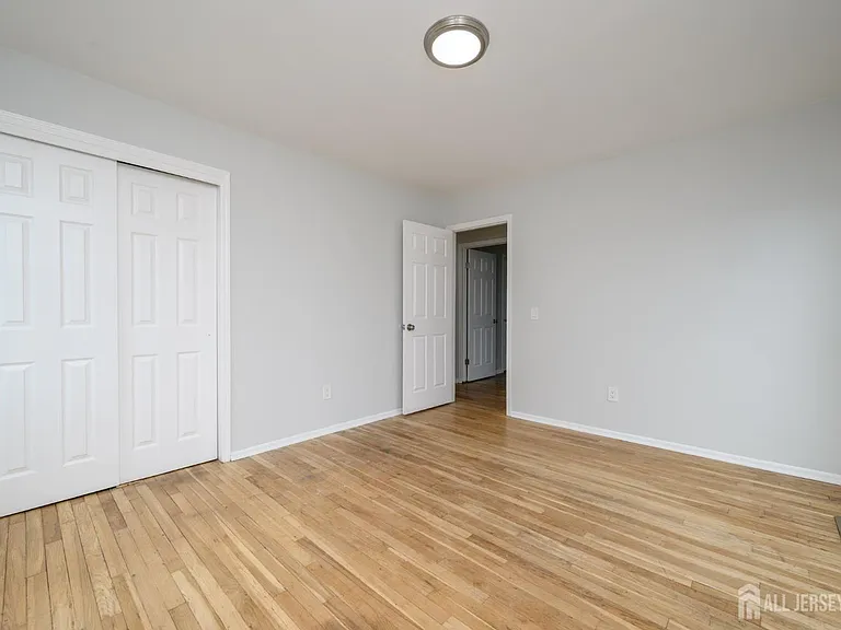 796 Inman Ave #1 — Photo 24
