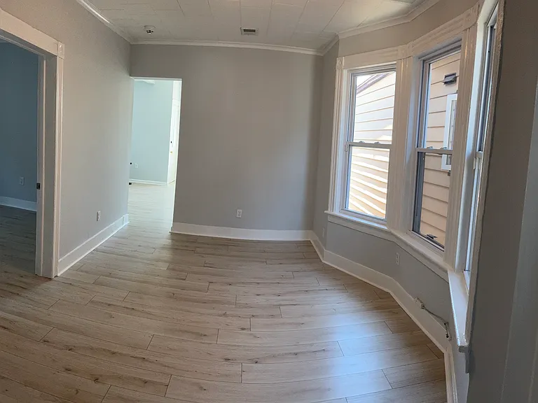 28 Niles St — Photo 6