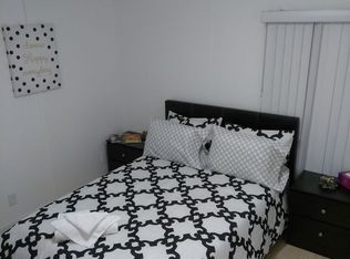 562 SW 132nd Ave, Davie, FL 33325