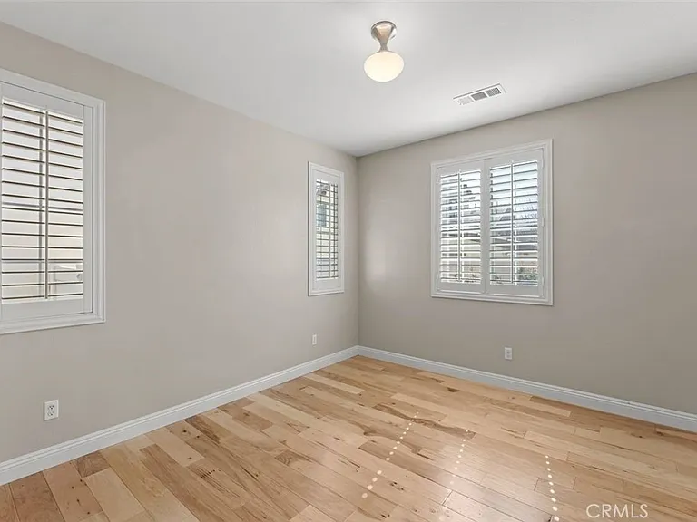 27425 Blackstone Rd — Photo 9