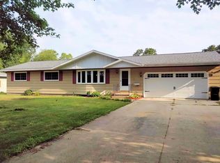 2534 Benston Rd, Whitehall, MI 49461