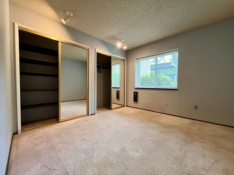 4656 SW Comus Pl — Photo 17