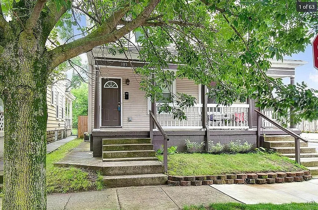 185 E Gates St — Photo 1