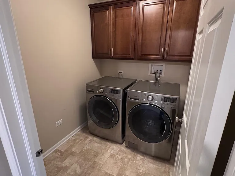 2996 Henley Ln — Photo 12