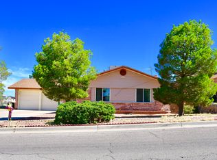 5533 Carousel Dr, El Paso, TX 79912