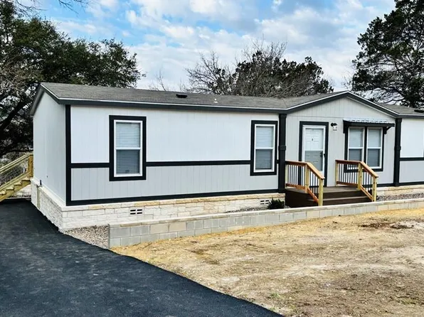 210 W Country Ln, Kerrville, TX 78028