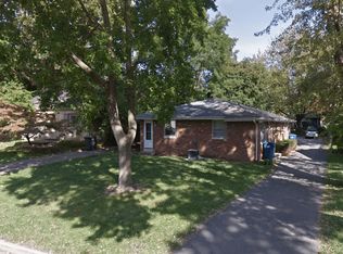 910 S Webber St, Urbana, IL 61801