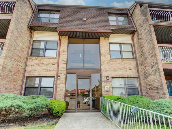 1527 Raspberry Ct, Edison, NJ 08817