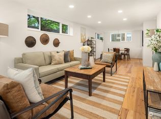 4324 Phinney Ave N APT 2, Seattle, WA 98103