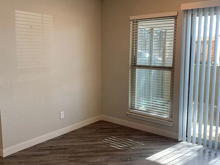 Saddlewood Apartments — Photo 90