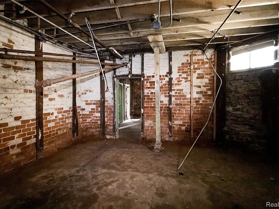 1582 Cadillac Blvd, photo 20