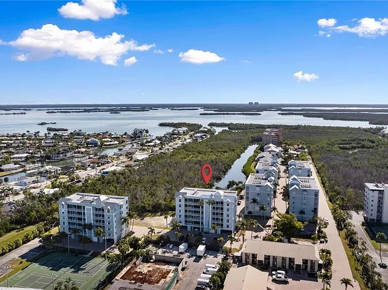 22748 Island Pines Way #403 — Photo 36